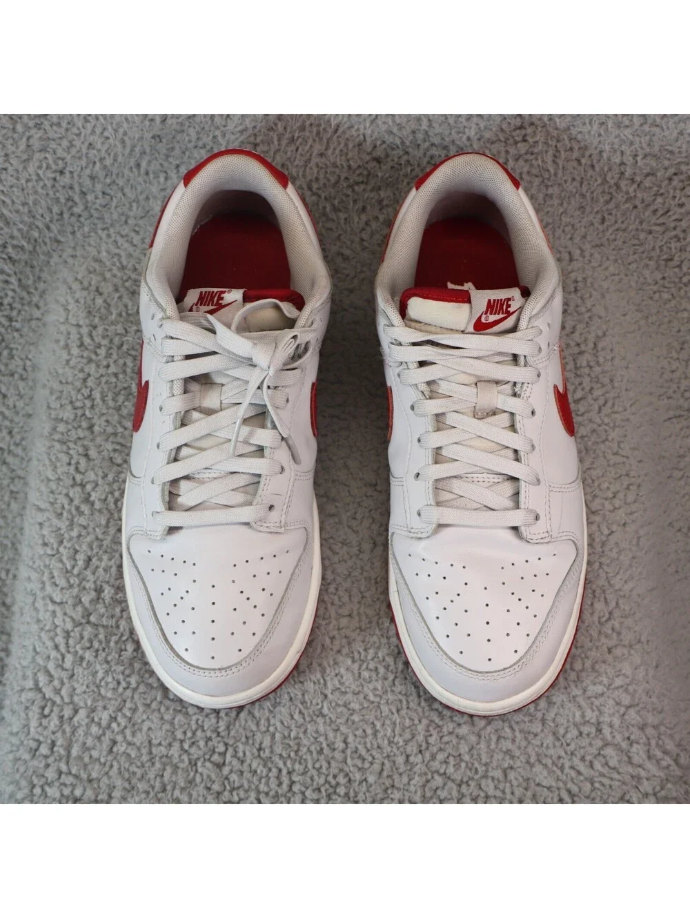 Nike Dunk Low Men sz 9.5 Vast Grey Varsity Red FJ0832-011